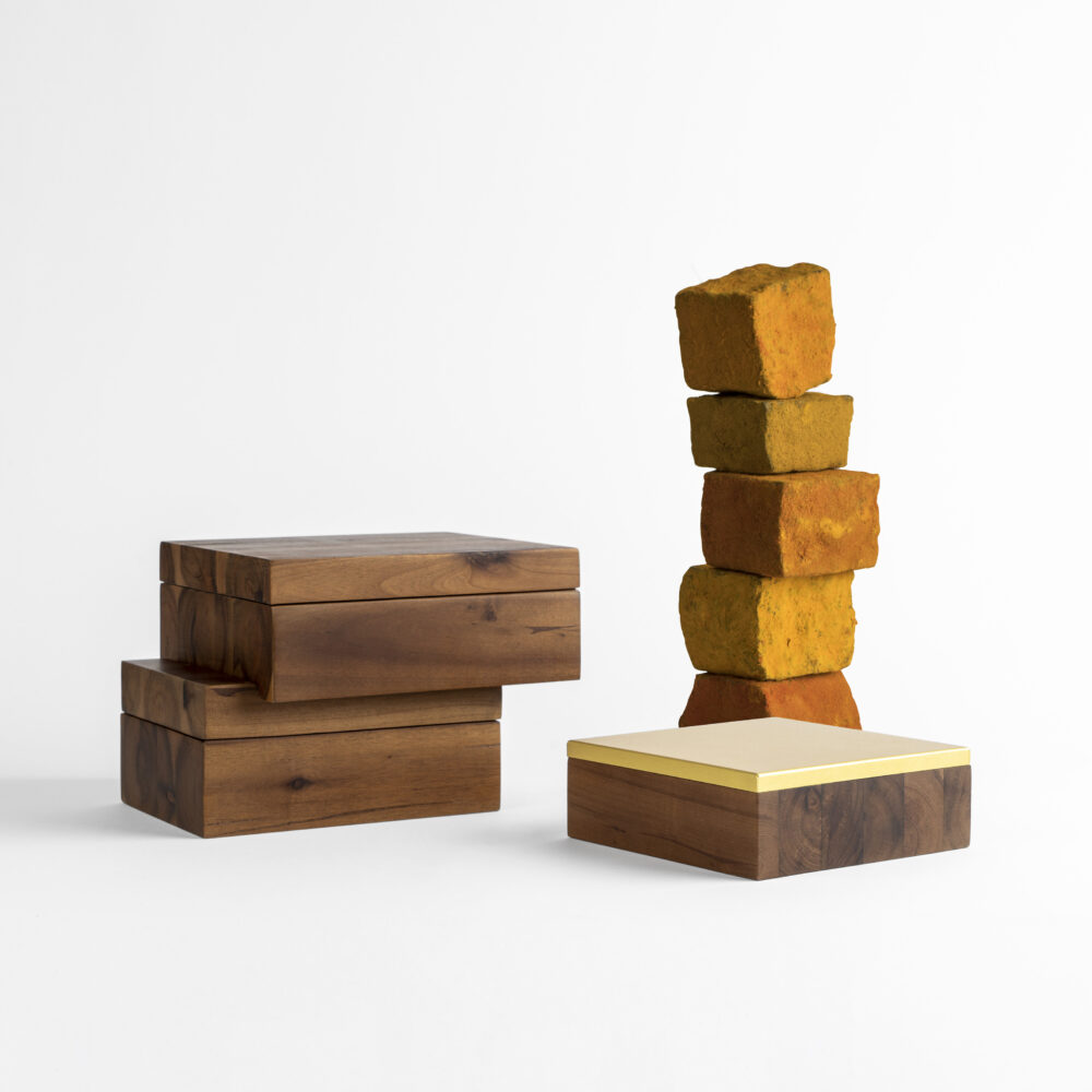 knIndustrie-yellow-box-collection