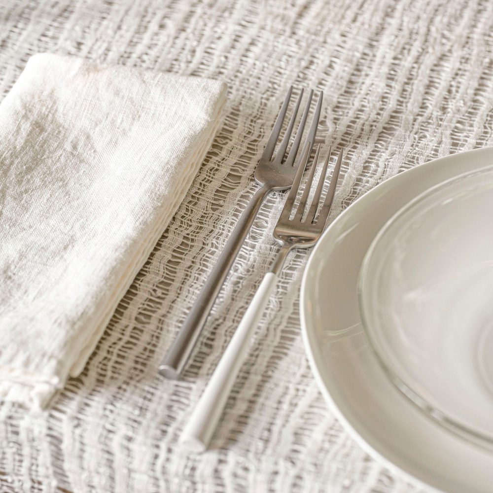 801-white-table-knindustrie