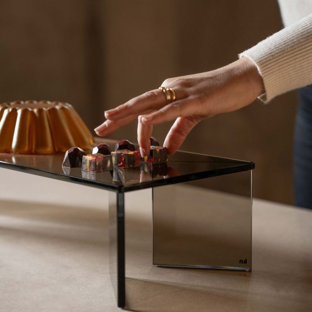 The bronze glass gastronomic centerpiece